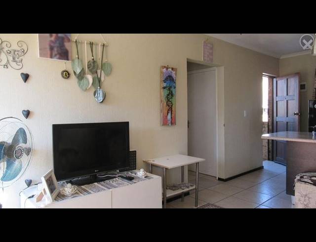 2 BEDROOM APARTMENT FOR SALE IN HONEYPARK